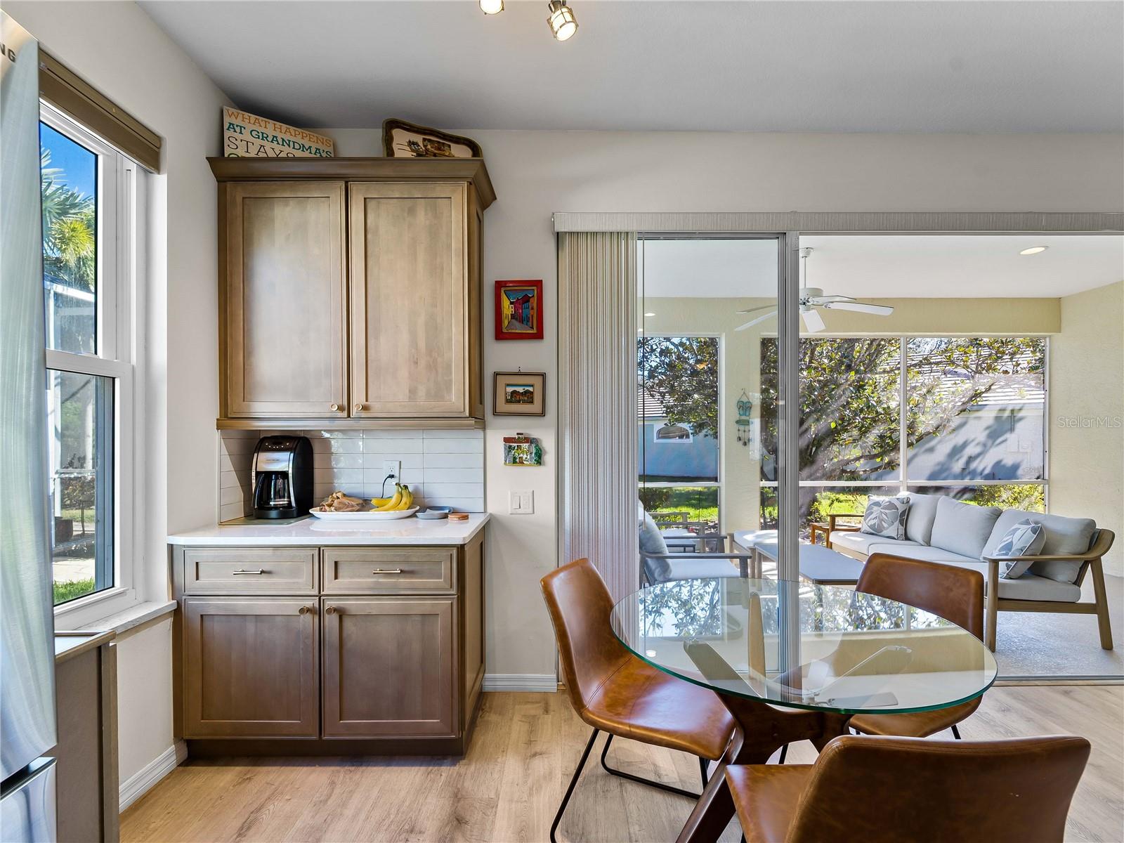 Image 17 of 66 For 8419 Whispering Woods Court