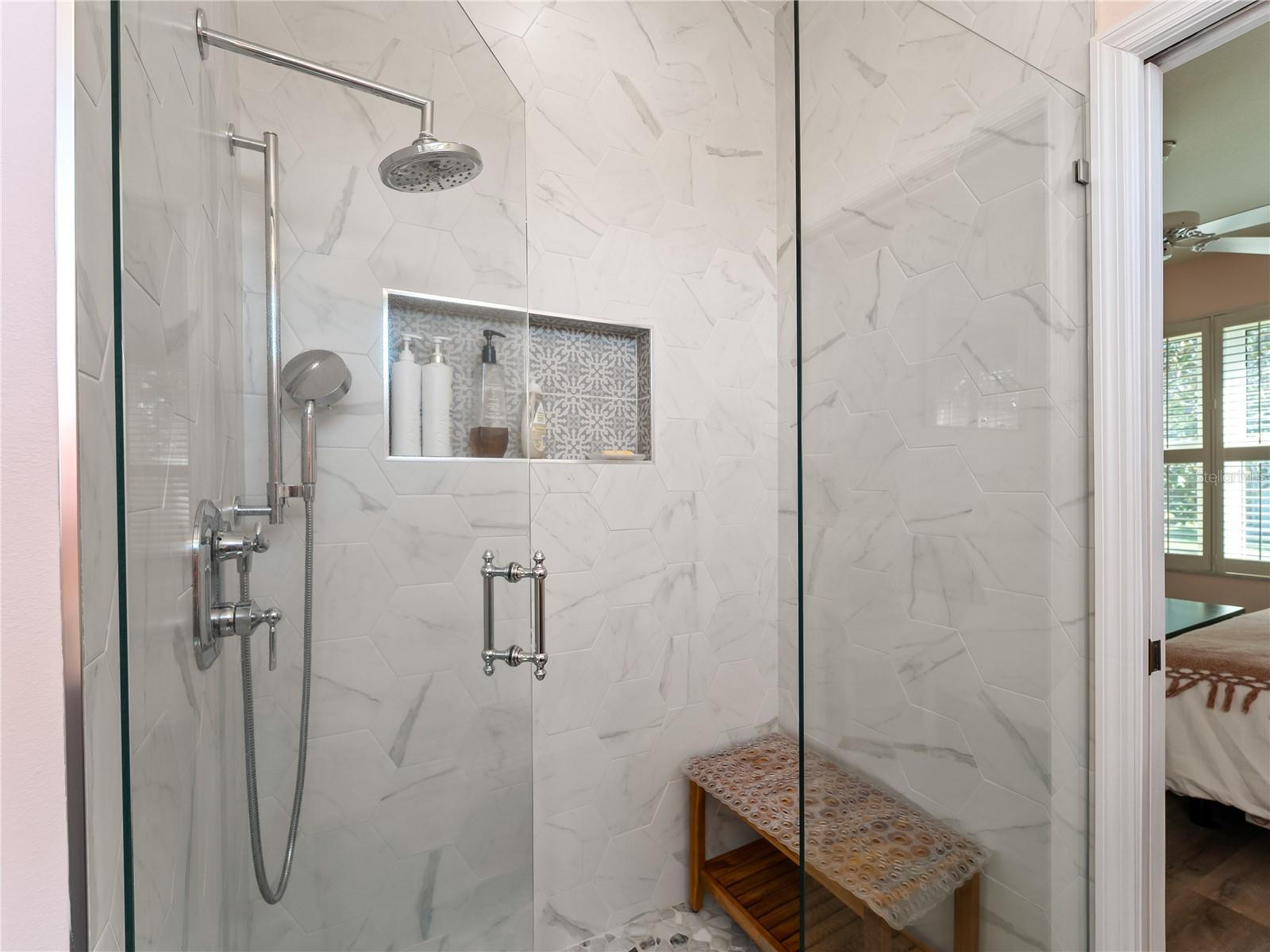 Image 25 of 66 For 8419 Whispering Woods Court