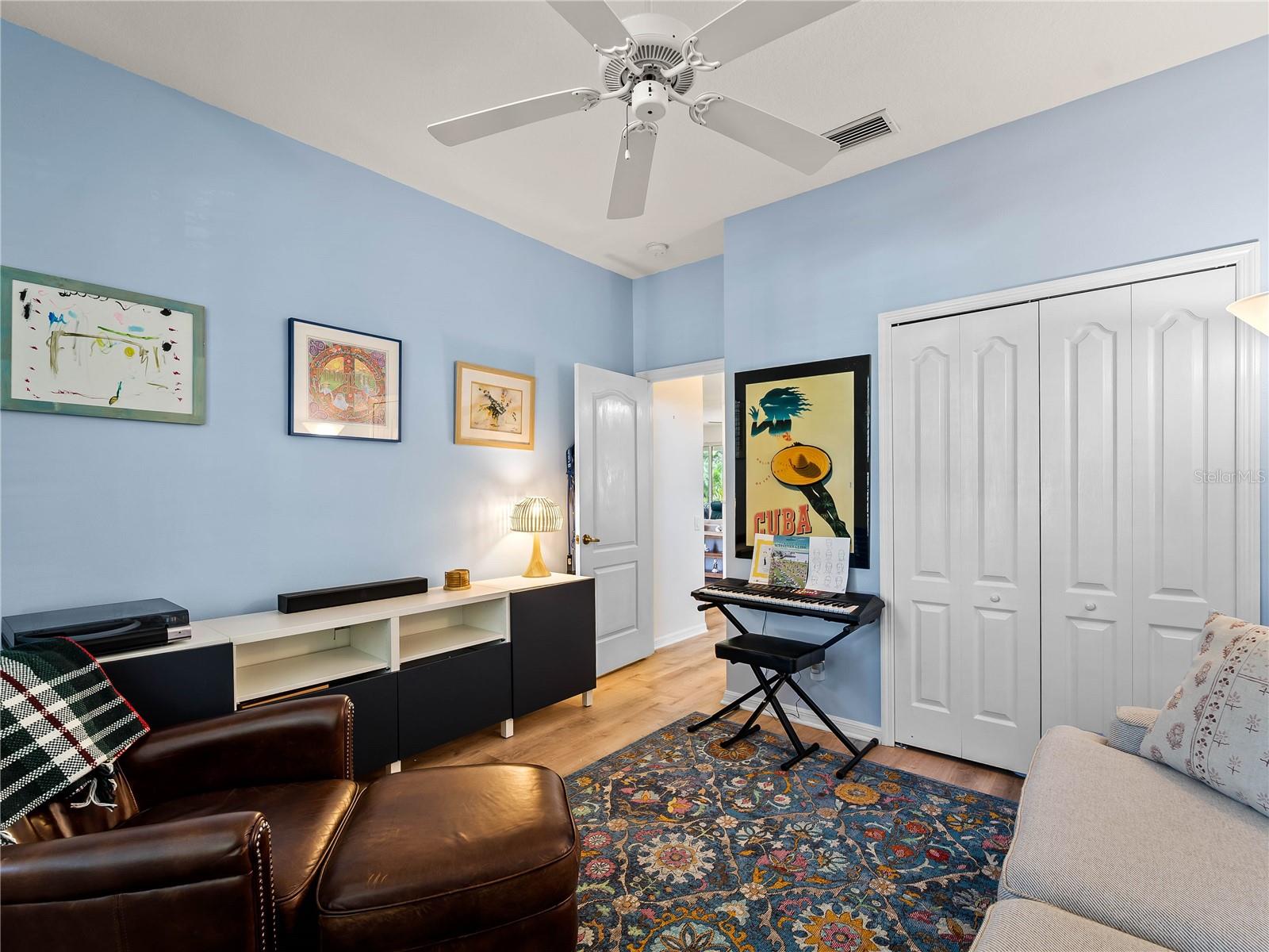 Image 31 of 66 For 8419 Whispering Woods Court