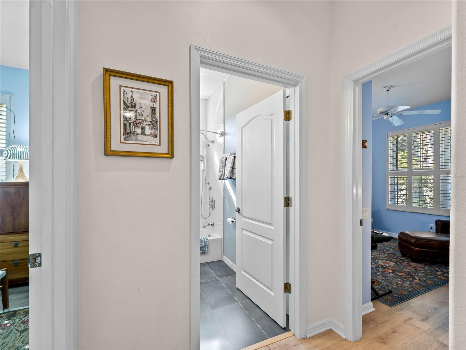 Image 33 of 66 For 8419 Whispering Woods Court