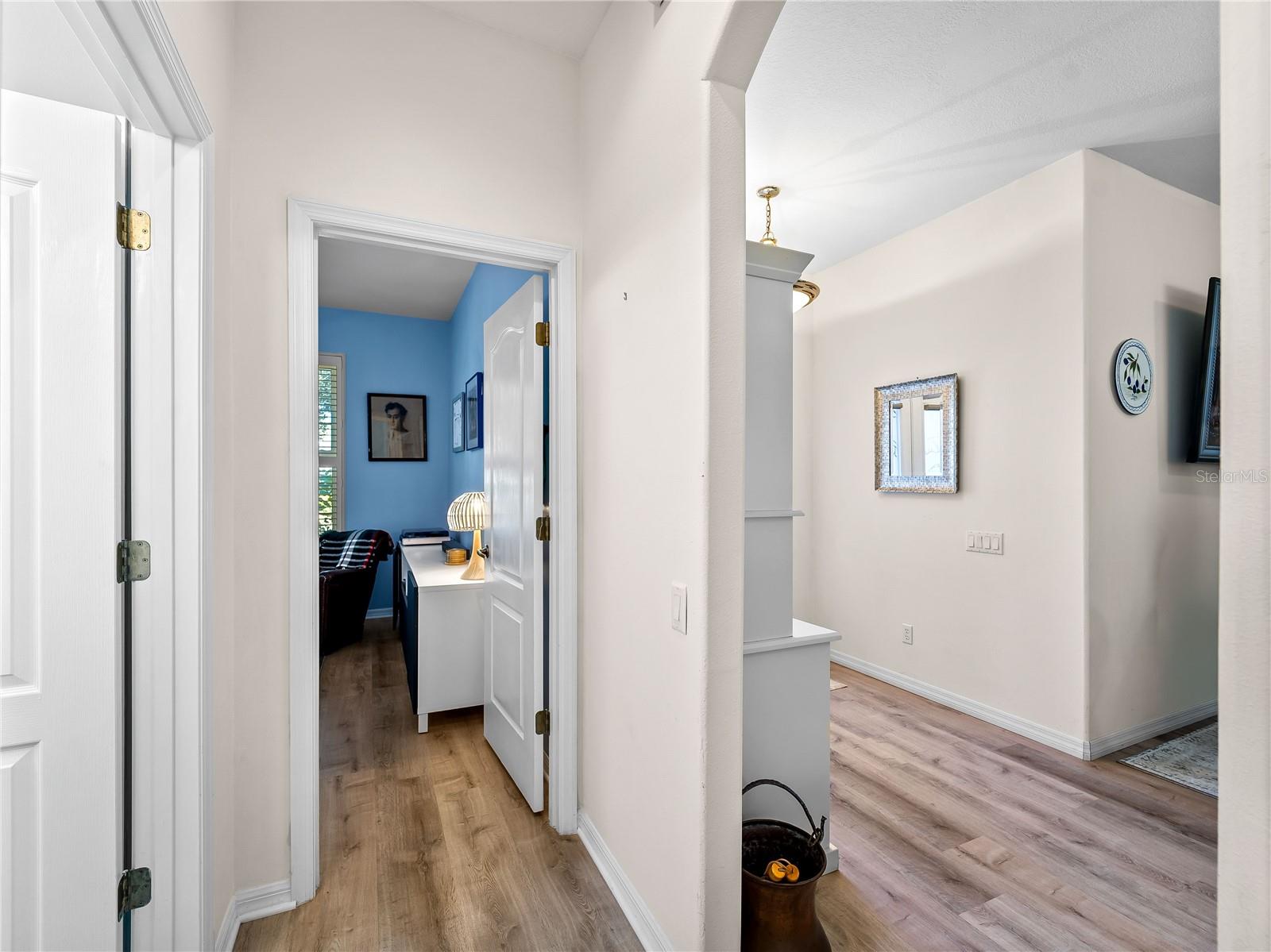 Image 34 of 66 For 8419 Whispering Woods Court