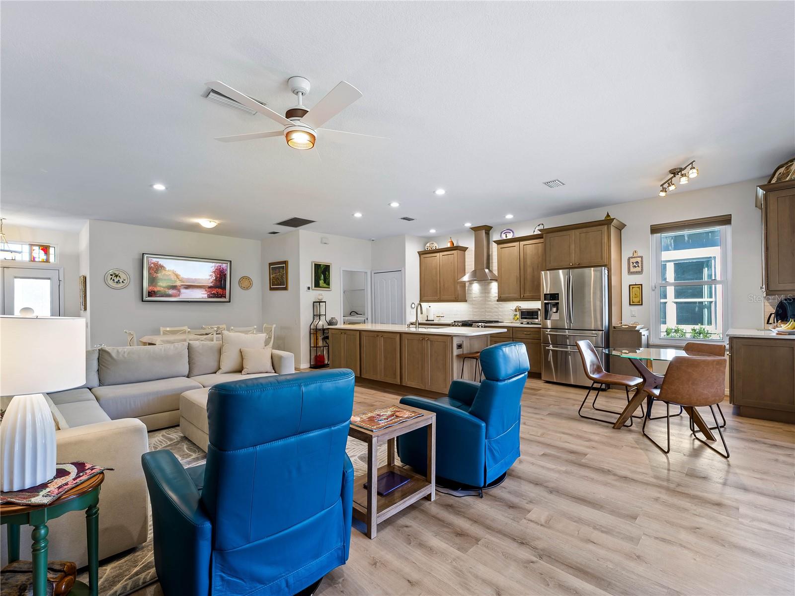 Image 9 of 66 For 8419 Whispering Woods Court