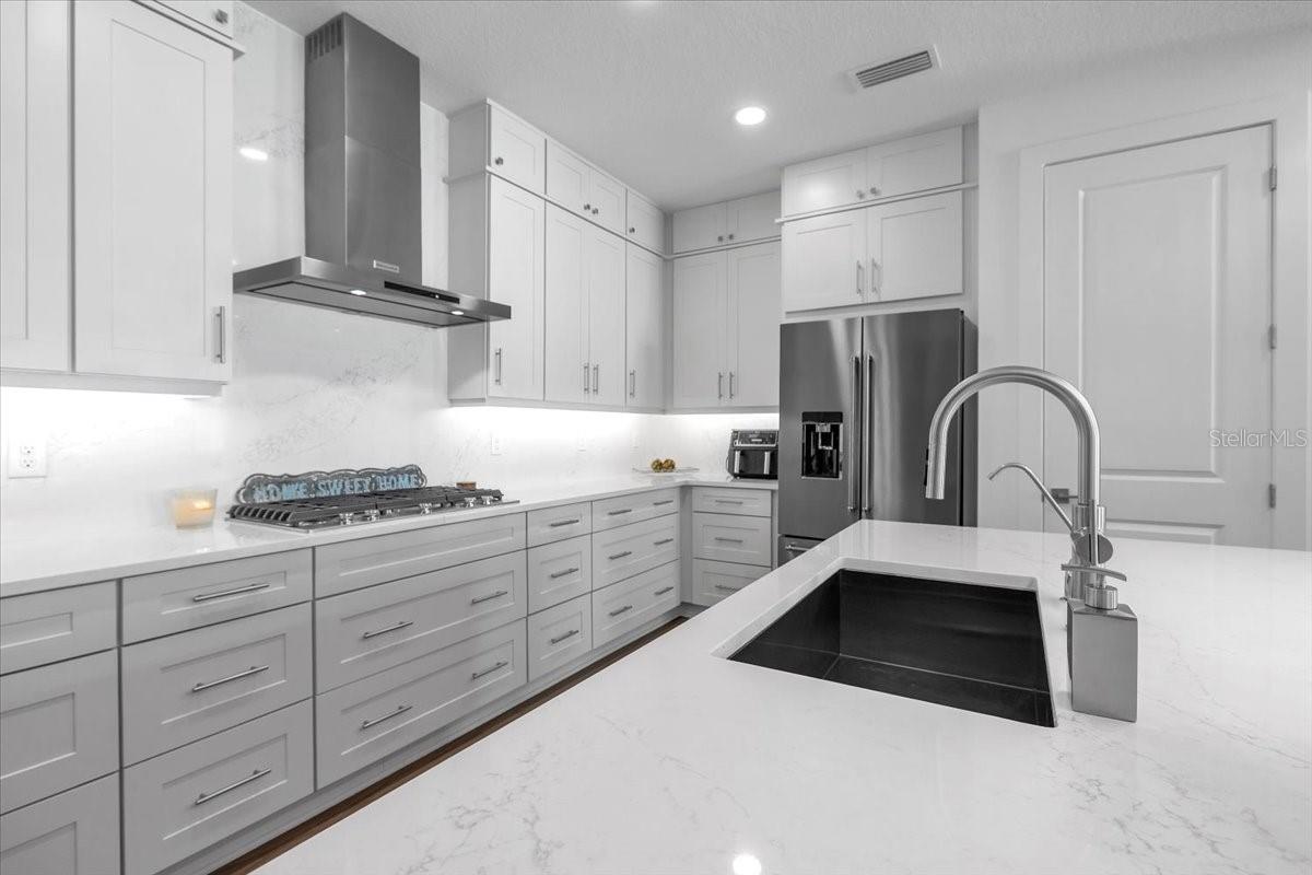 Image 26 of 76 For 18791 Dayspring Place