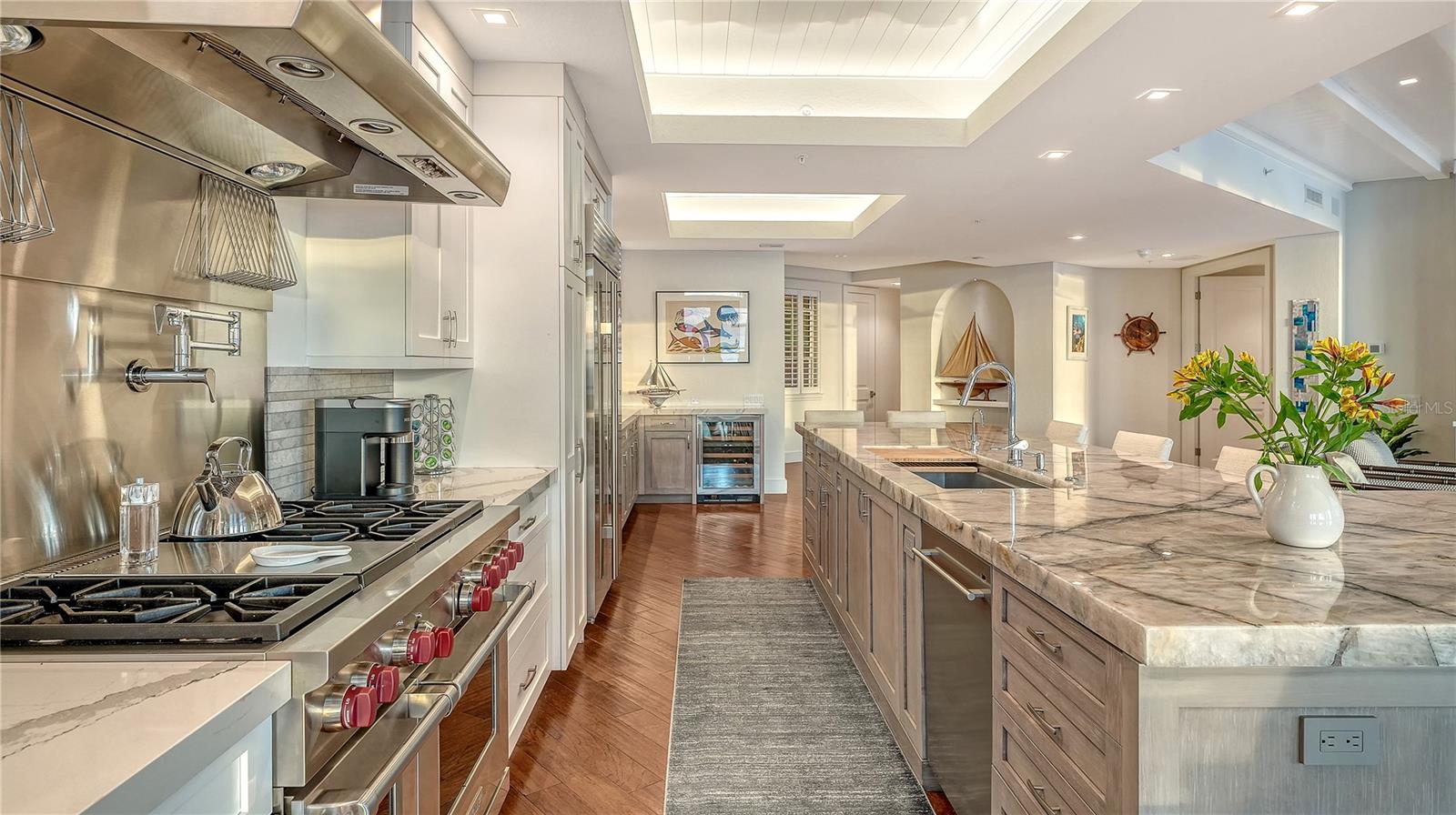 Image 18 of 49 For 2333 Gulf Of Mexico Drive 1a2