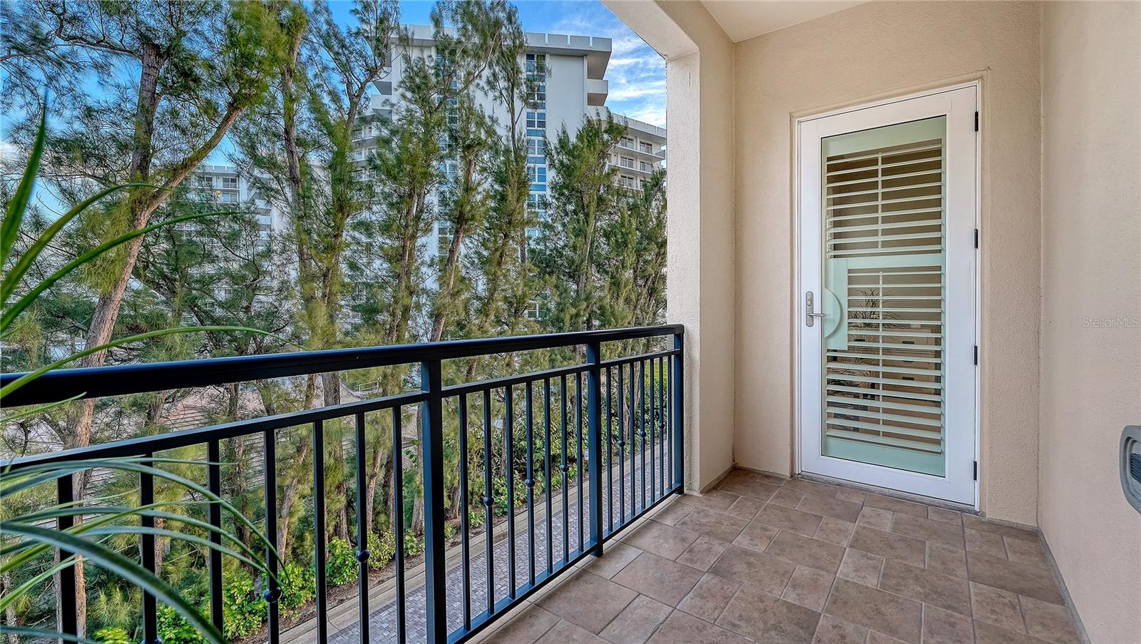 Image 35 of 49 For 2333 Gulf Of Mexico Drive 1a2