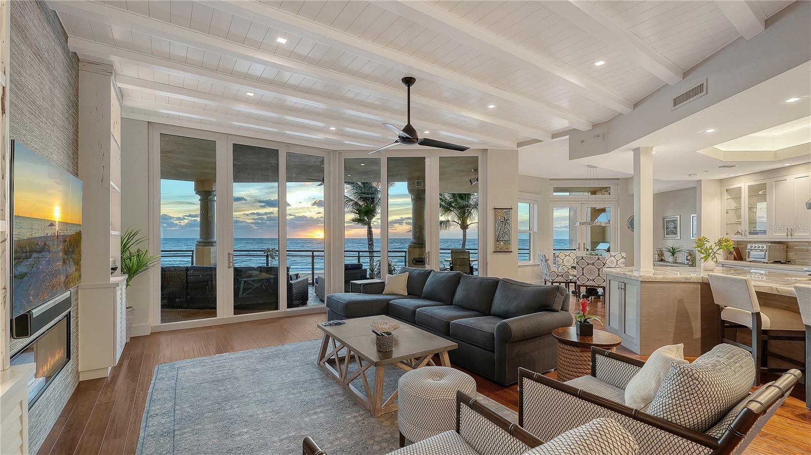 Image 8 of 49 For 2333 Gulf Of Mexico Drive 1a2