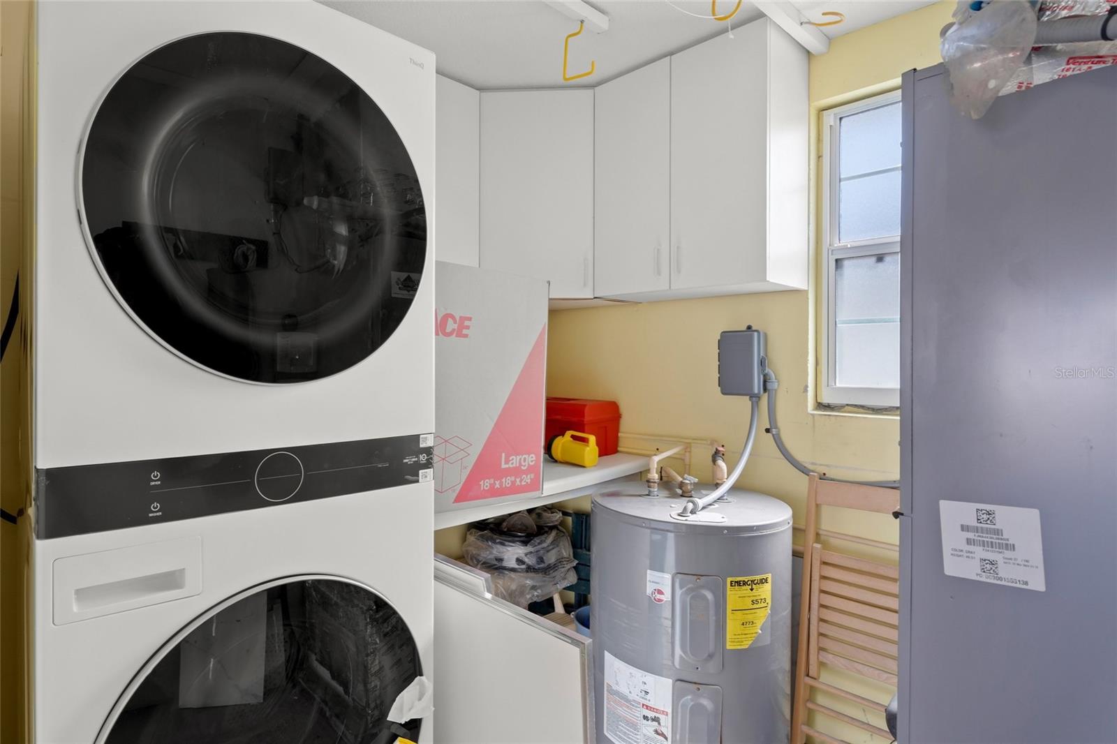 Image 29 of 99 For 6150 Midnight Pass Road V12