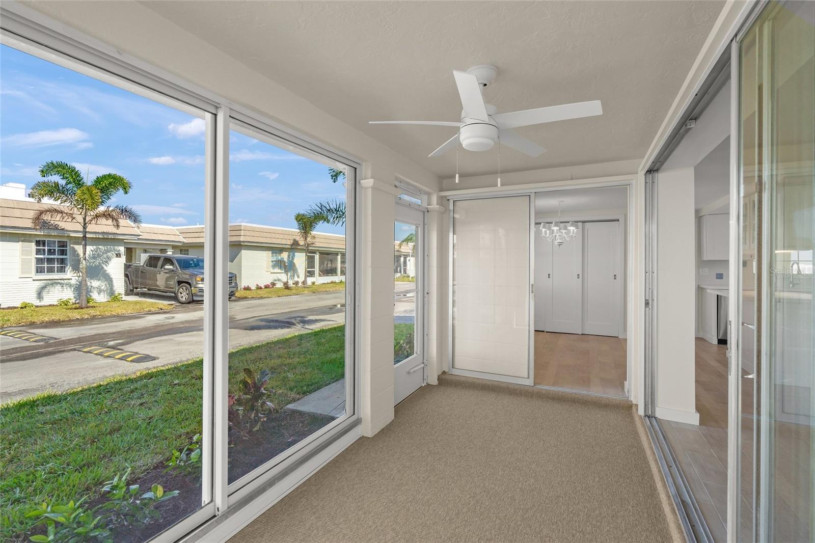 Image 30 of 99 For 6150 Midnight Pass Road V12