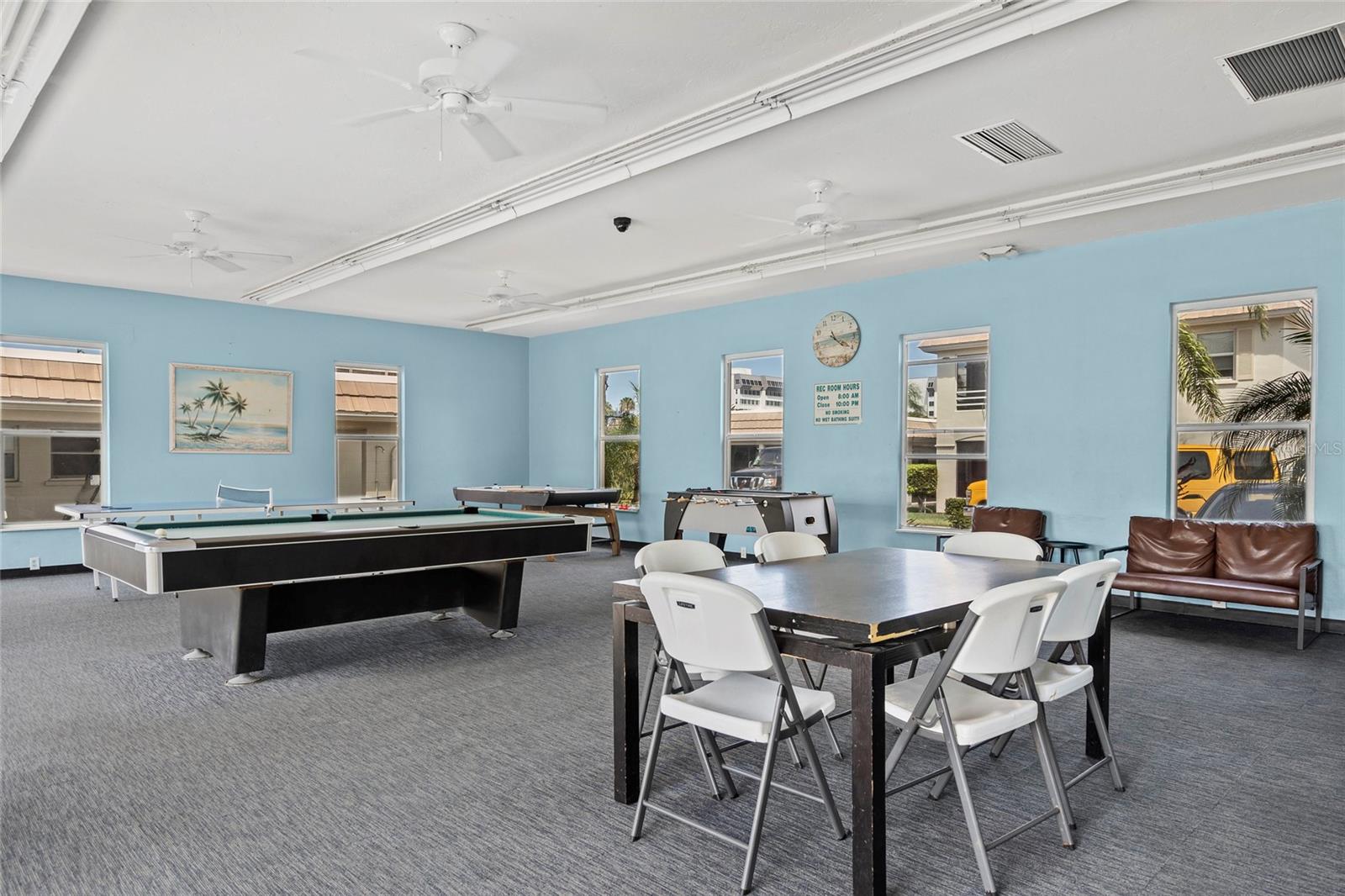 Image 50 of 99 For 6150 Midnight Pass Road V12