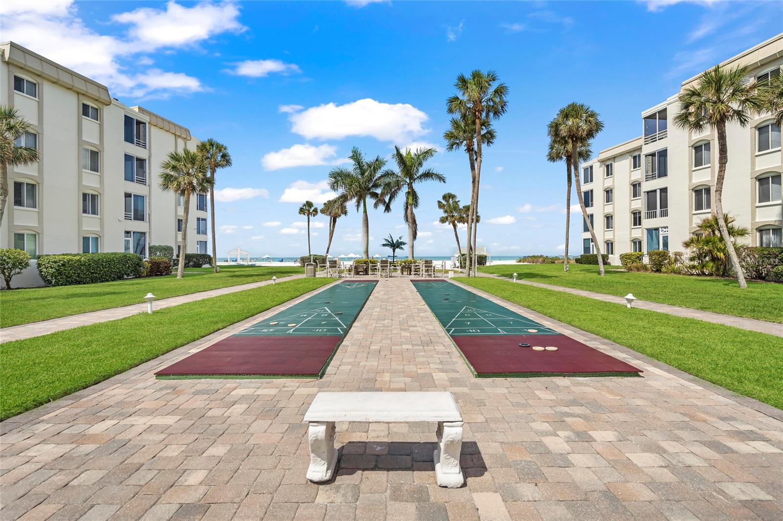 Image 62 of 99 For 6150 Midnight Pass Road V12