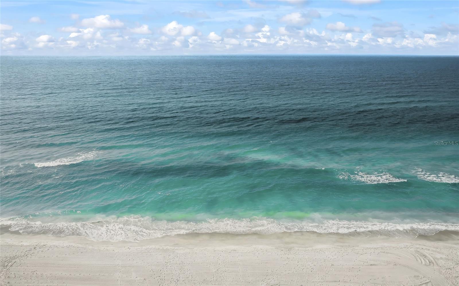 Image 84 of 99 For 6150 Midnight Pass Road V12