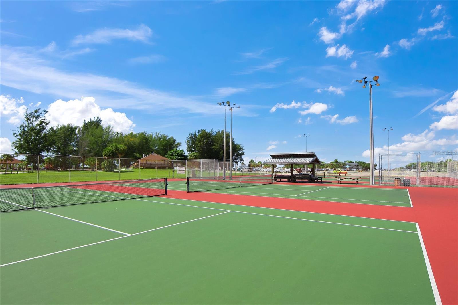 Image 94 of 99 For 6150 Midnight Pass Road V12