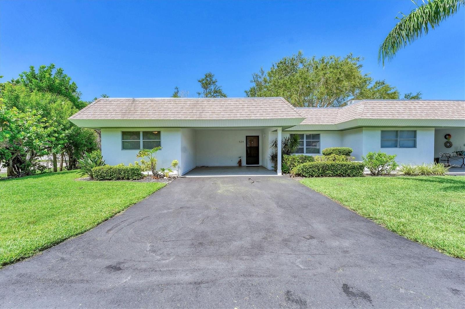 Image 5 of 48 For 534 Sutton Place 534