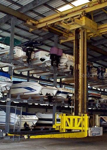 Image 3 of 4 For 408 Gulf Of Mexico Drive 1215