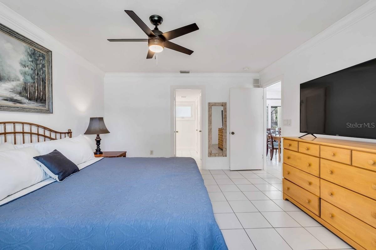 Image 14 of 24 For 3953 Linwood Street