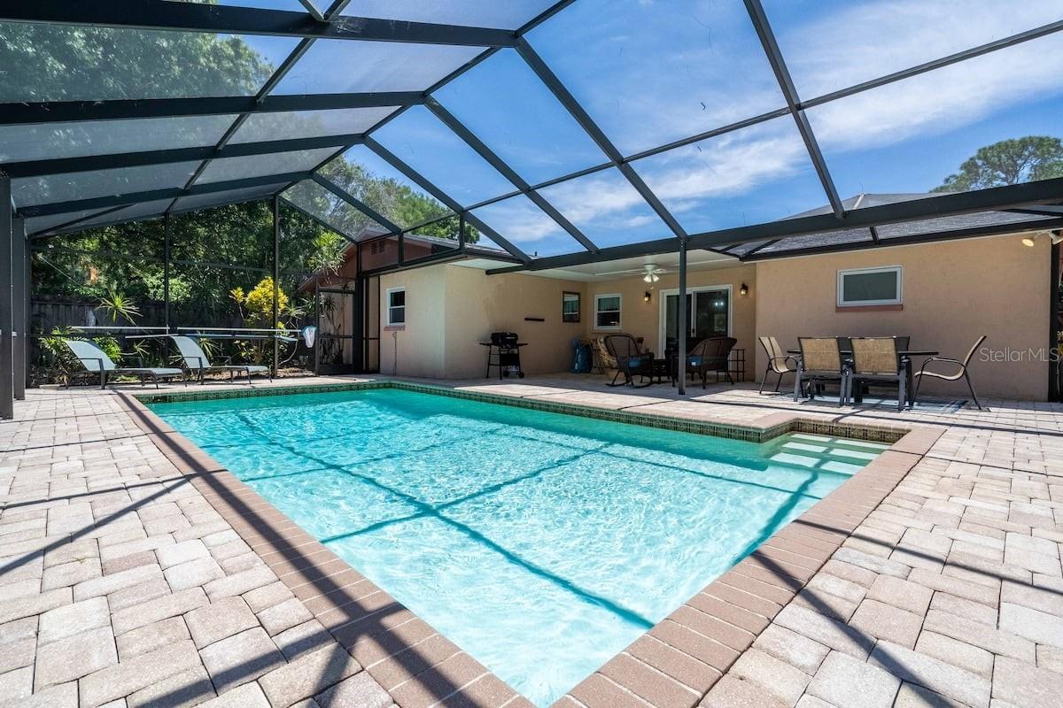 Image 23 of 24 For 3953 Linwood Street