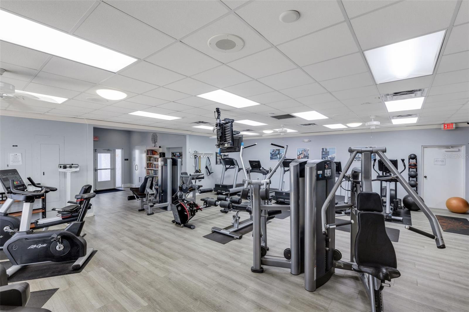 Image 56 of 58 For 6908 Drewrys Bluff 712