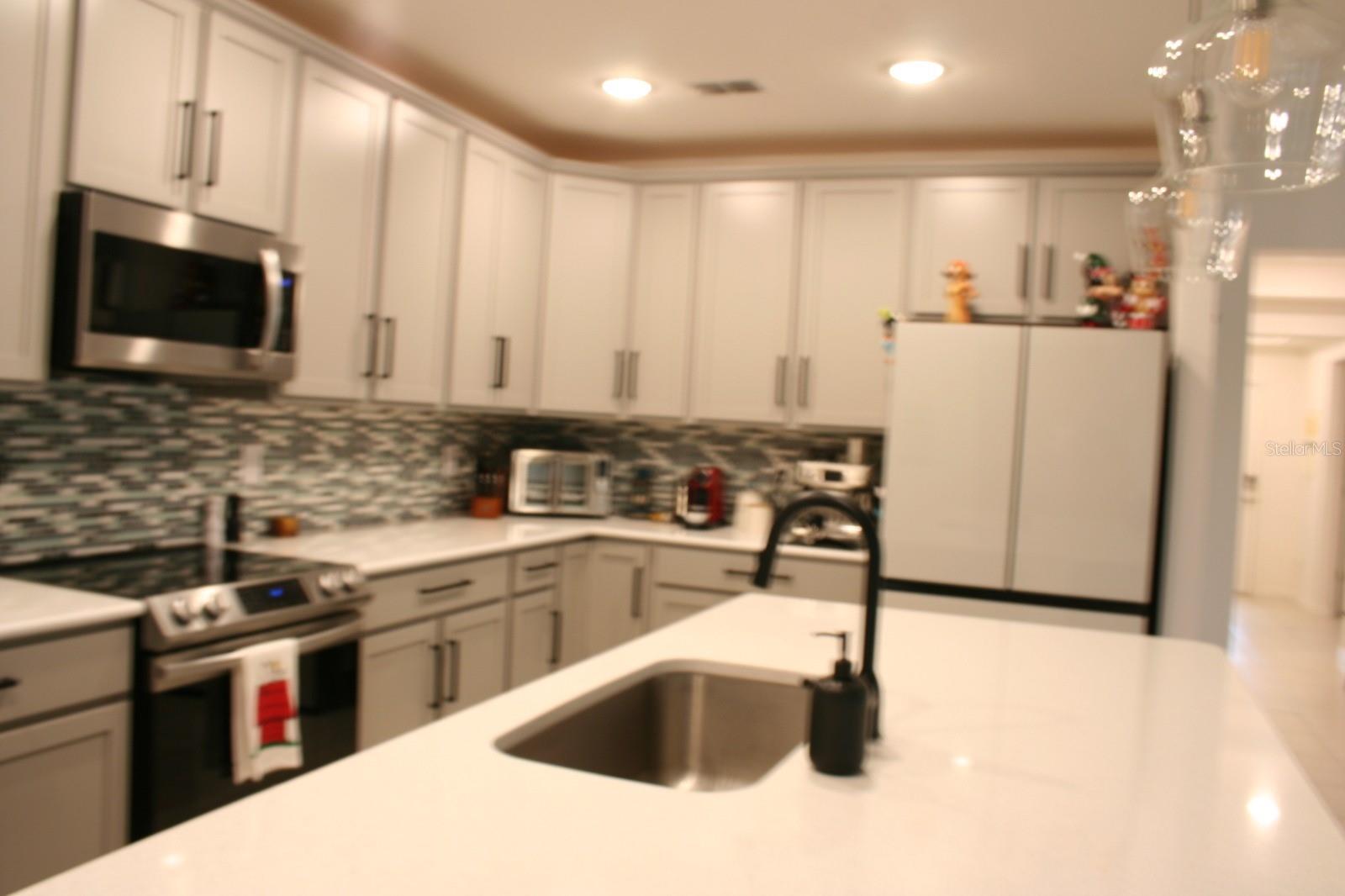 Image 11 of 41 For 11612 Armada Way 11612