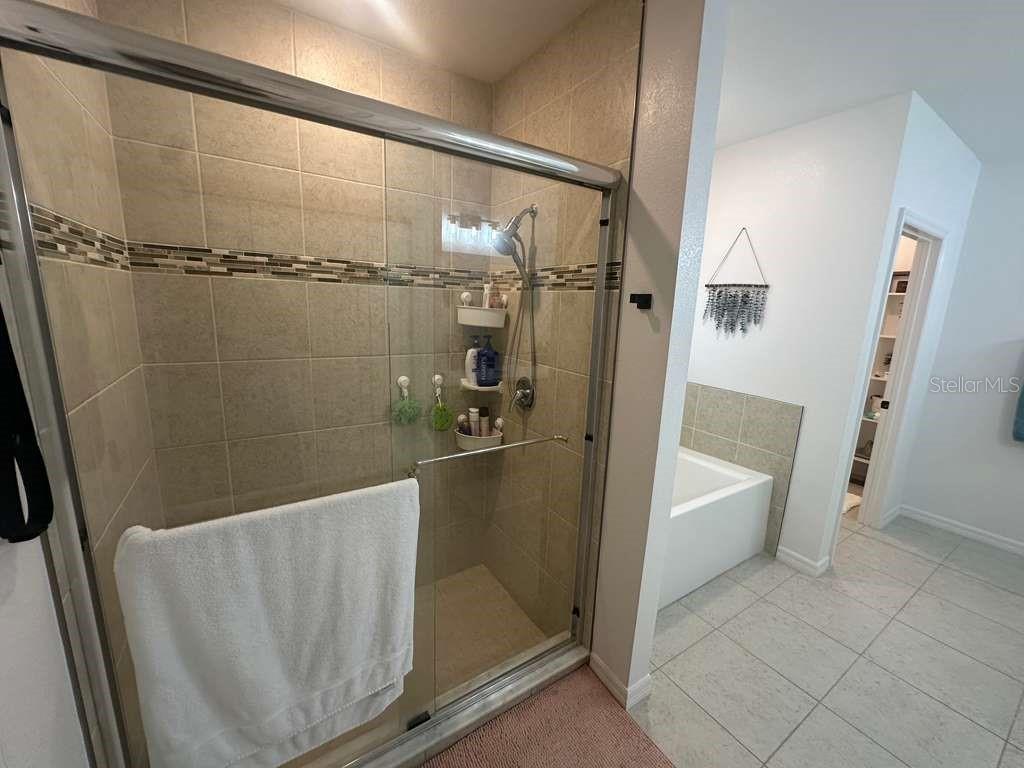 Image 25 of 41 For 11612 Armada Way 11612