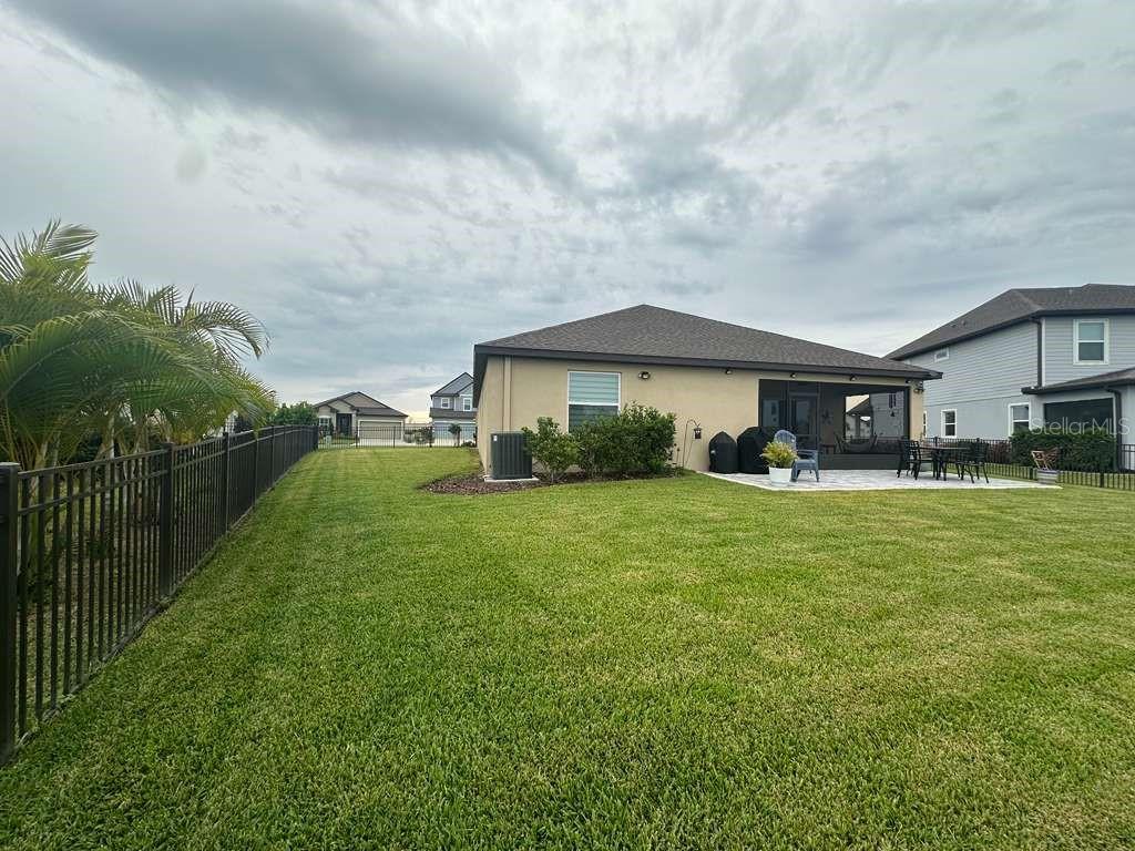 Image 38 of 41 For 11612 Armada Way 11612