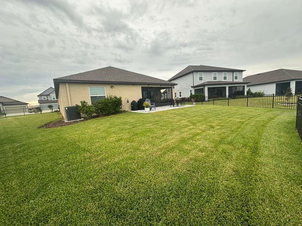 Image 40 of 41 For 11612 Armada Way 11612