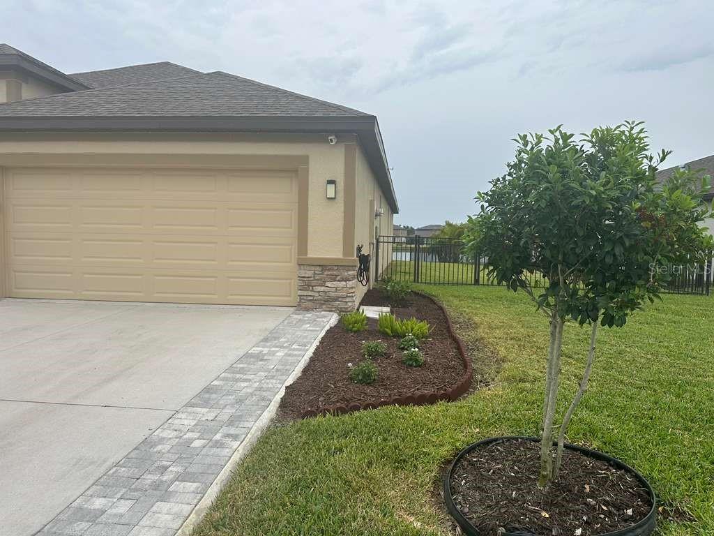Image 5 of 41 For 11612 Armada Way 11612