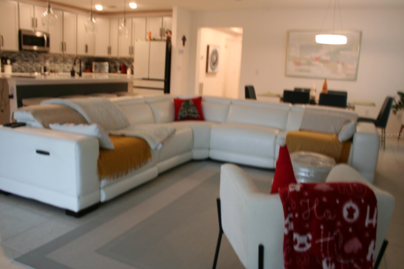 Image 7 of 41 For 11612 Armada Way 11612