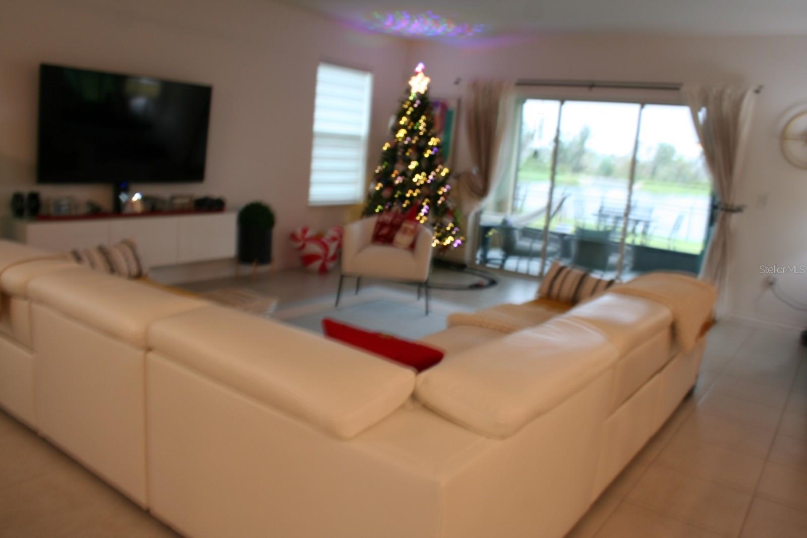 Image 9 of 41 For 11612 Armada Way 11612