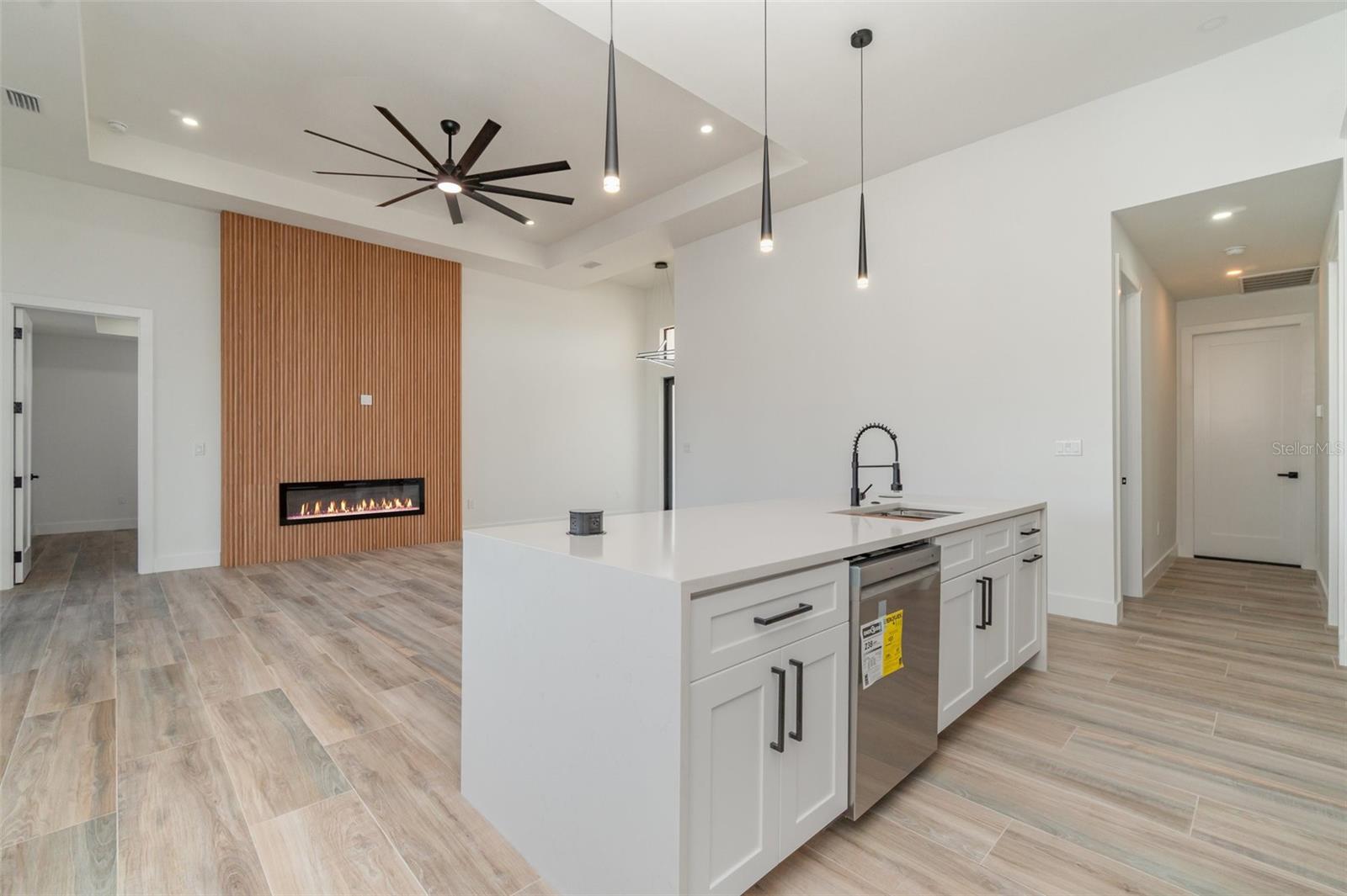 Image 16 of 40 For 1417 24th Street