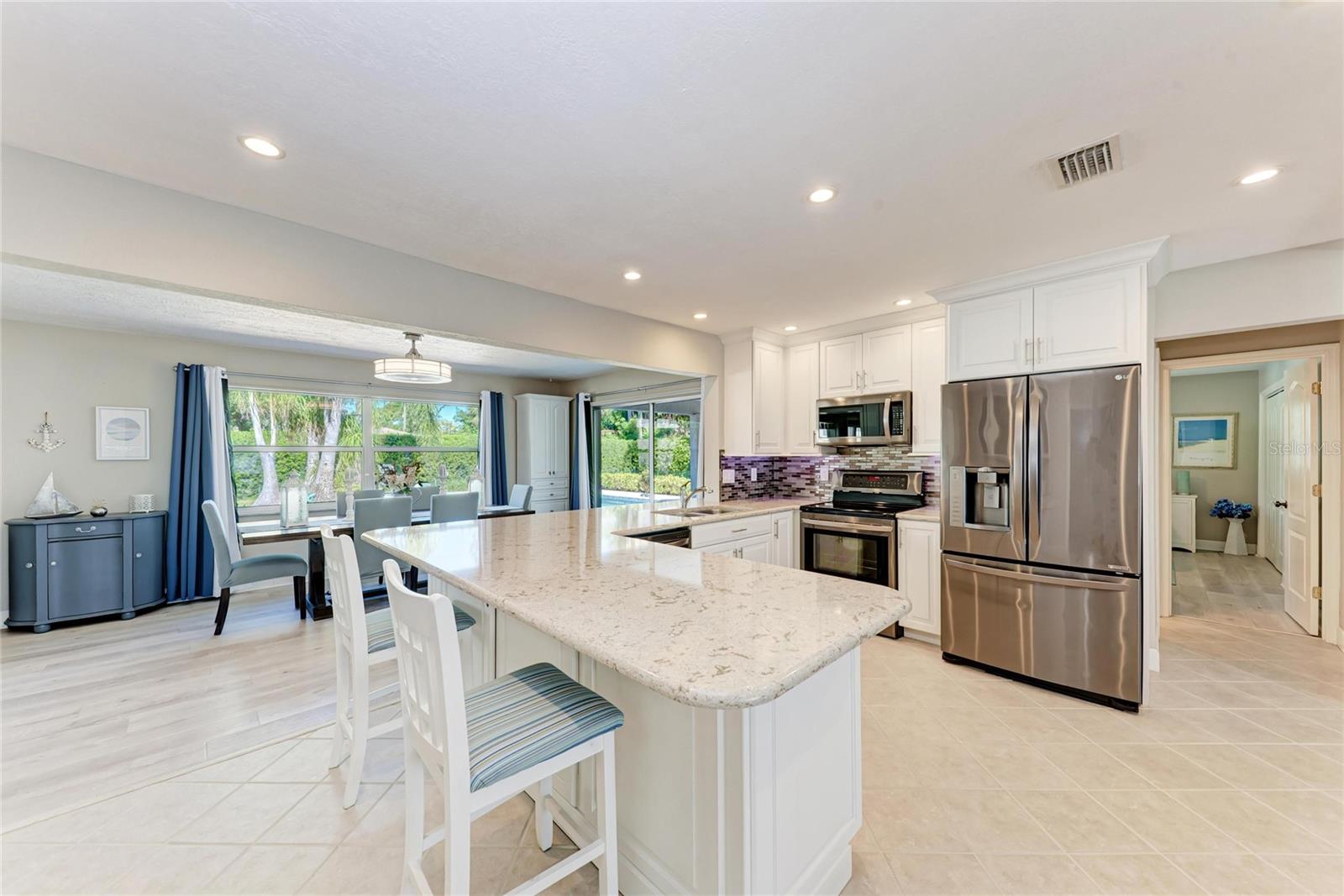 Image 14 of 74 For 5112 26th Avenue W