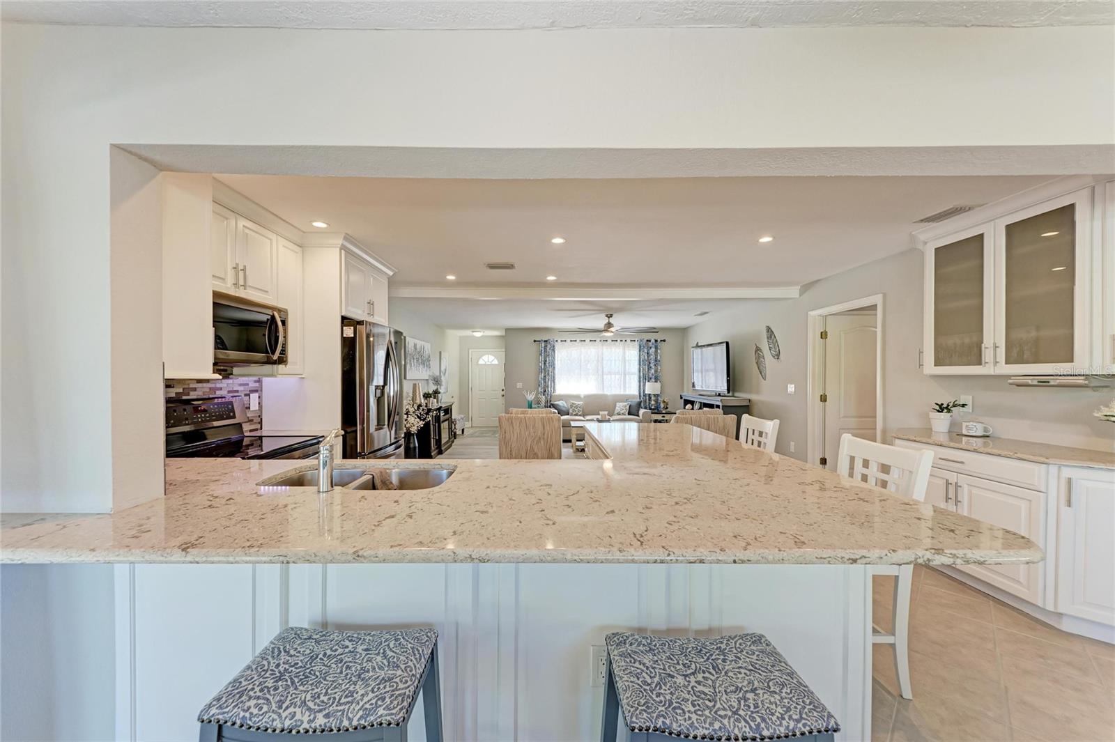 Image 17 of 74 For 5112 26th Avenue W