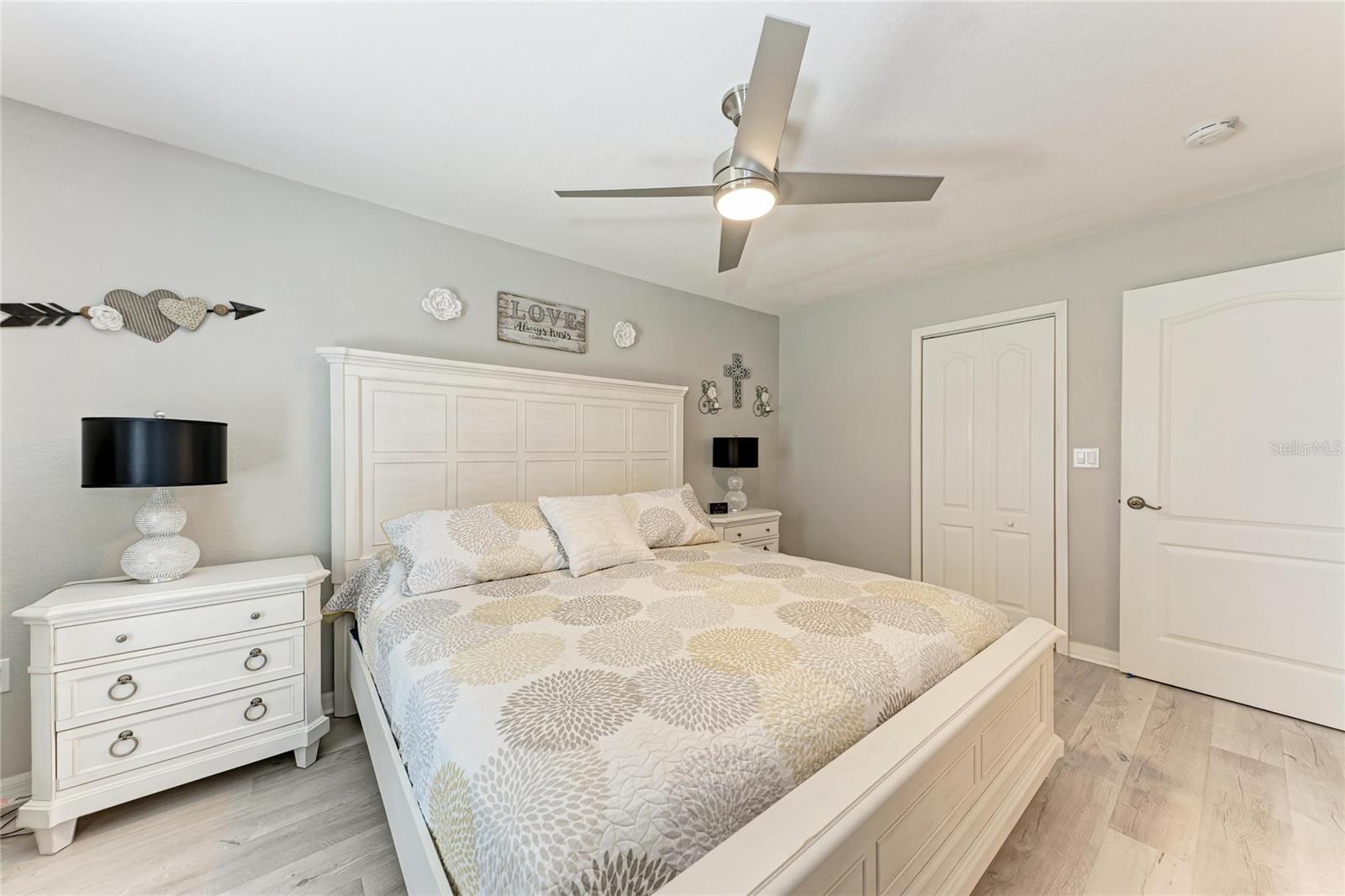 Image 23 of 74 For 5112 26th Avenue W