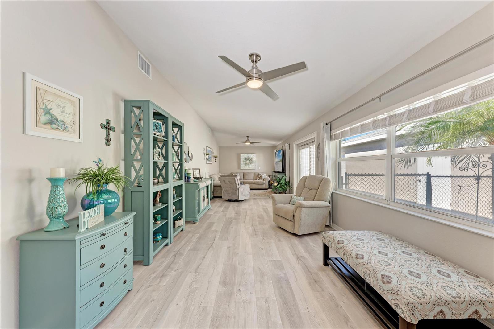 Image 26 of 74 For 5112 26th Avenue W