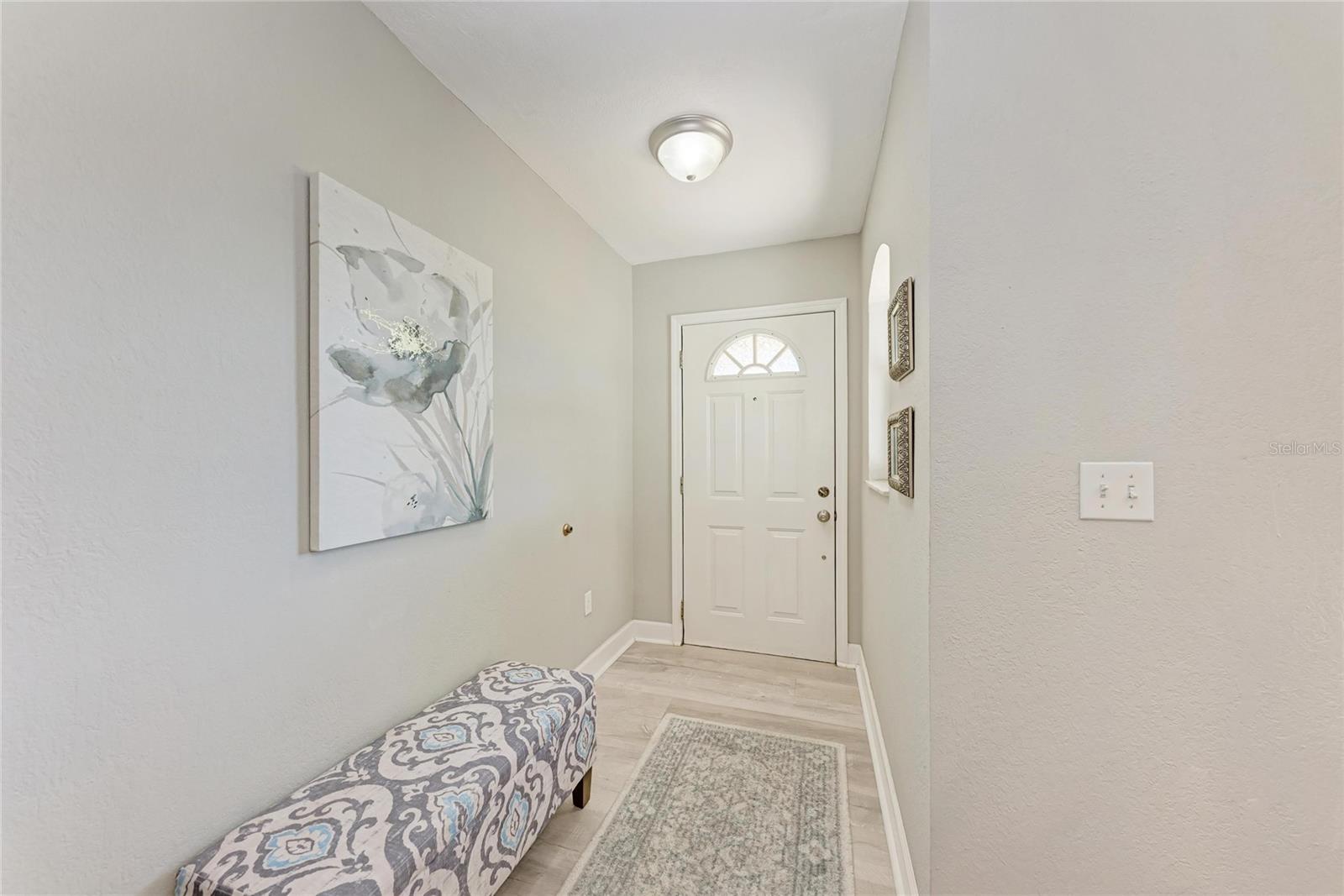 Image 8 of 74 For 5112 26th Avenue W