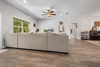 Image 12 of 34 For 5573 Casavedra Court