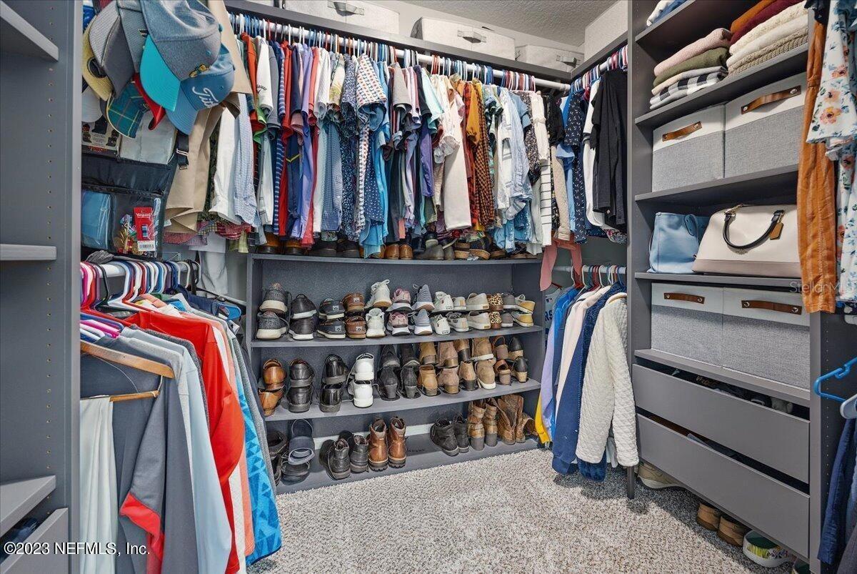 Image 17 of 34 For 5573 Casavedra Court