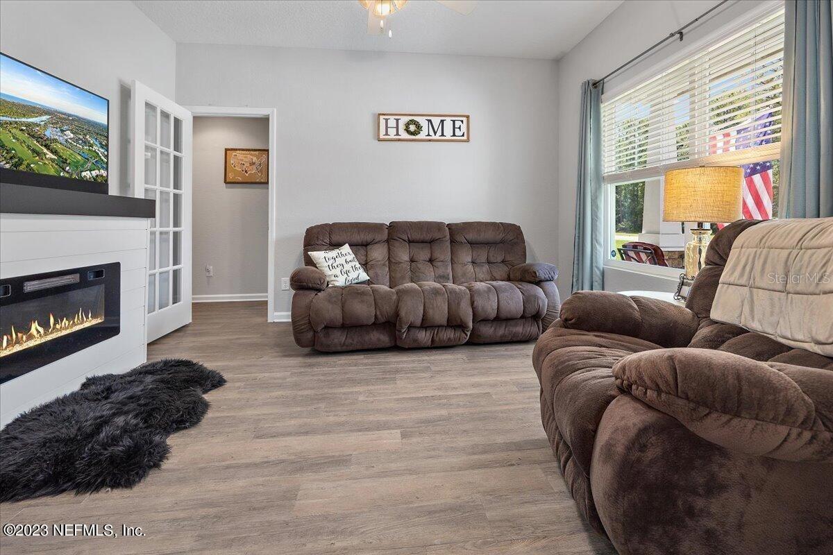 Image 5 of 34 For 5573 Casavedra Court