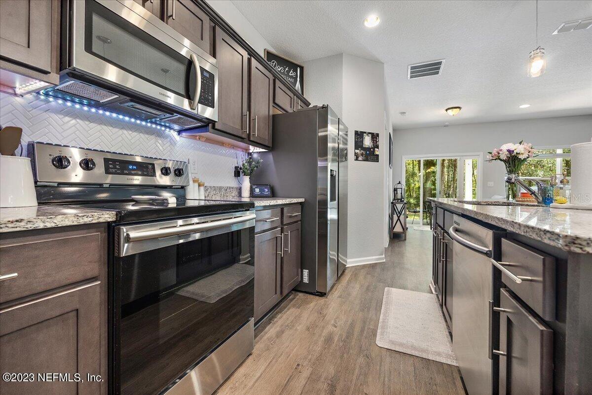 Image 7 of 34 For 5573 Casavedra Court