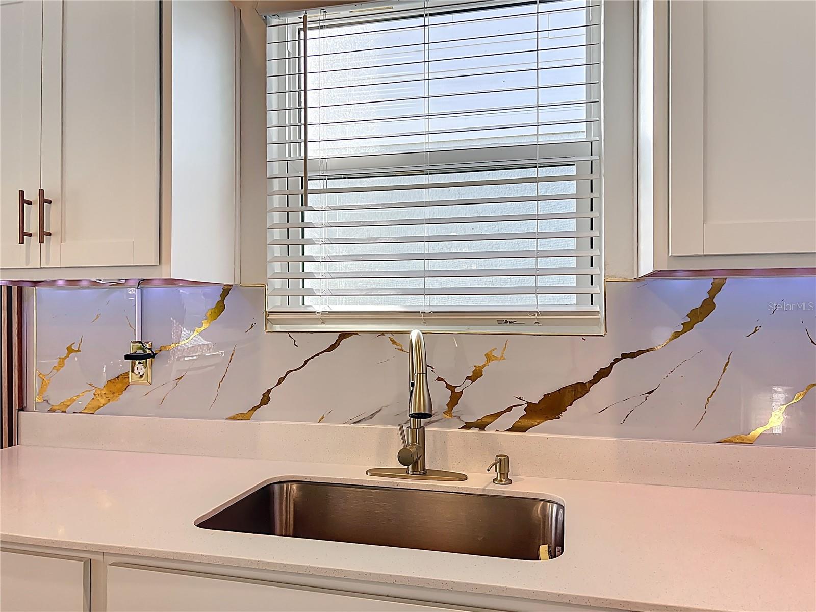 Image 10 of 51 For 13023 Bluff Oak Way