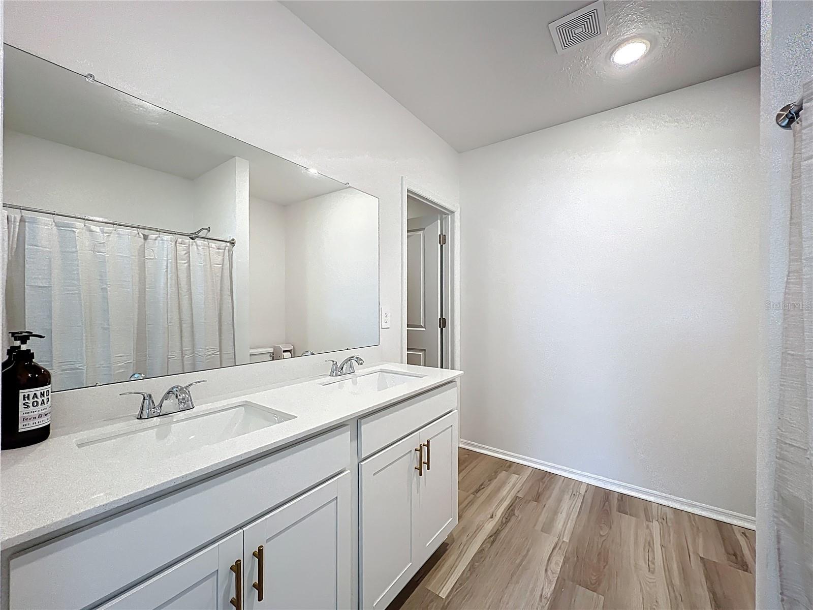 Image 28 of 51 For 13023 Bluff Oak Way