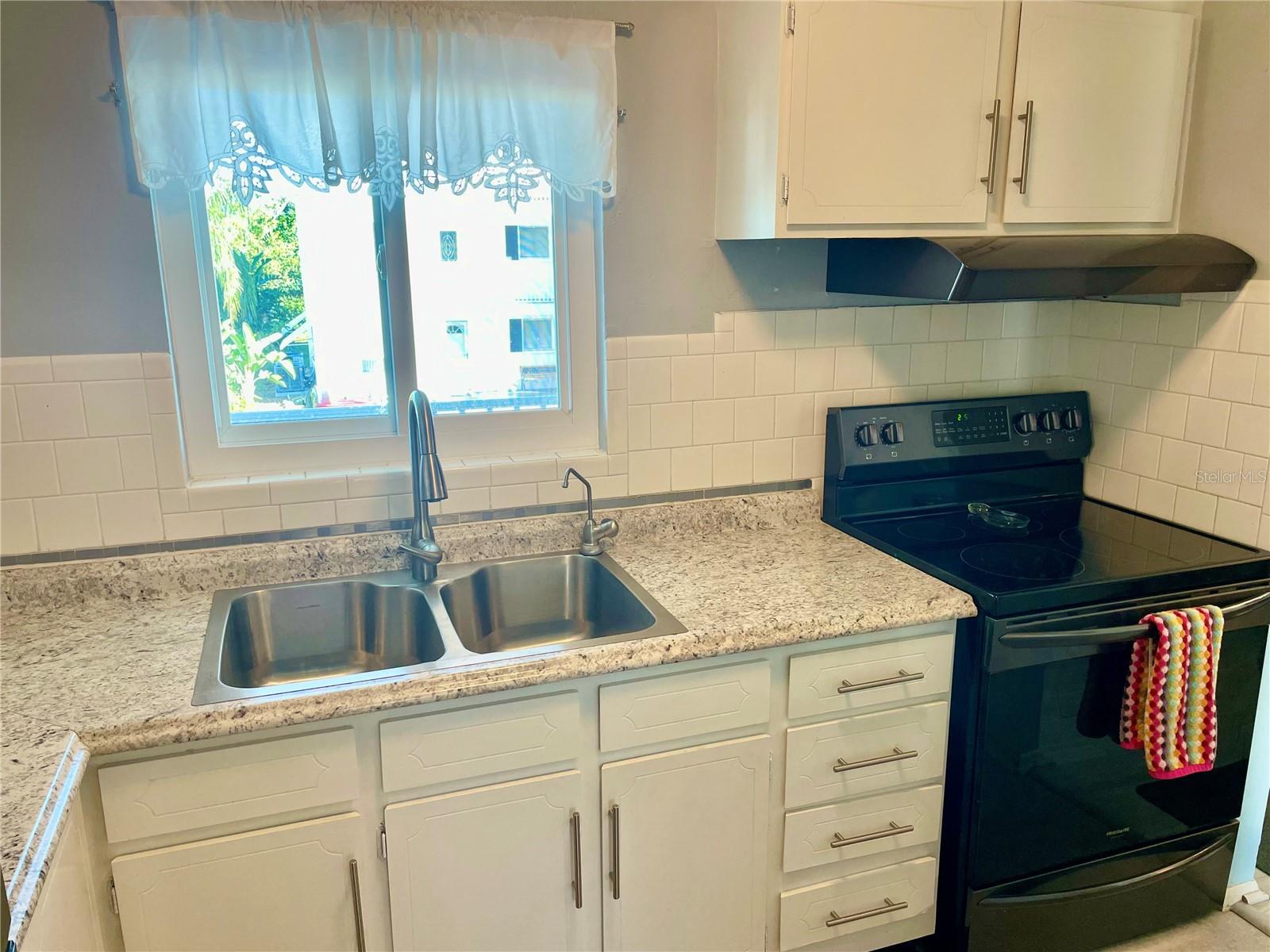 Image 7 of 20 For 1625 Leisure Drive C26