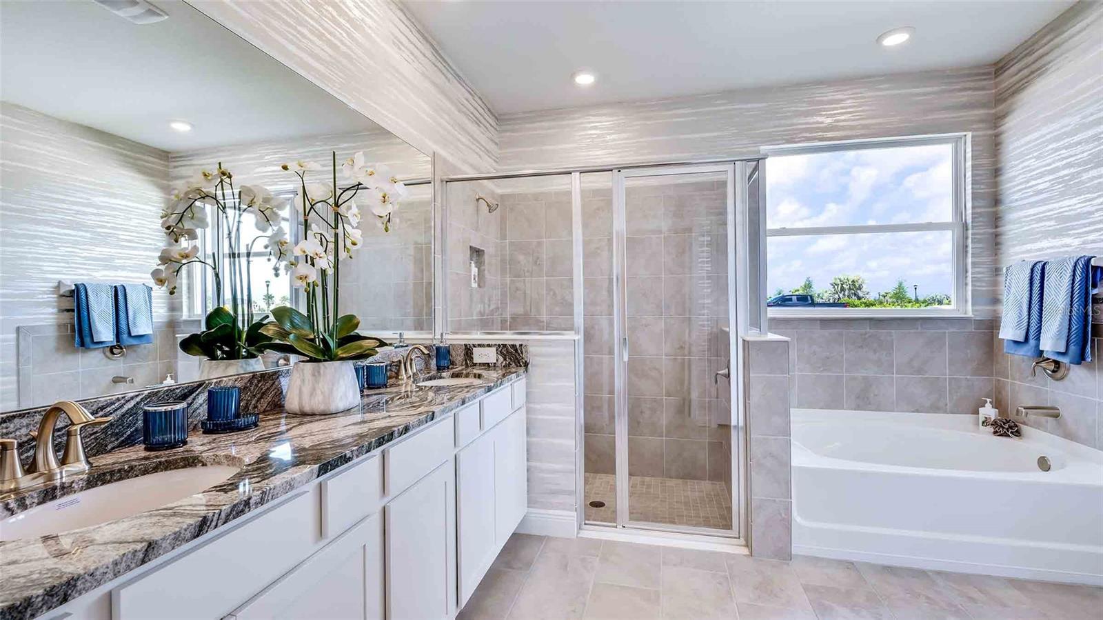 Image 5 of 34 For 4322 Honeybee Court