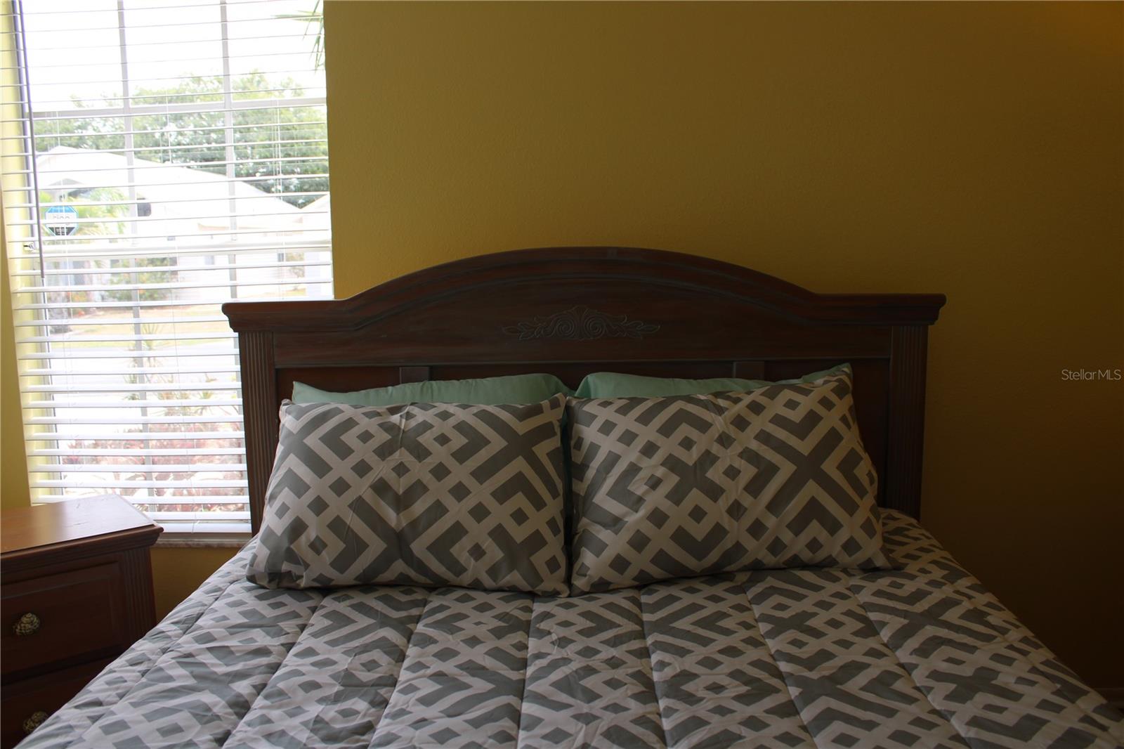 Image 24 of 40 For 4006 39th Street W