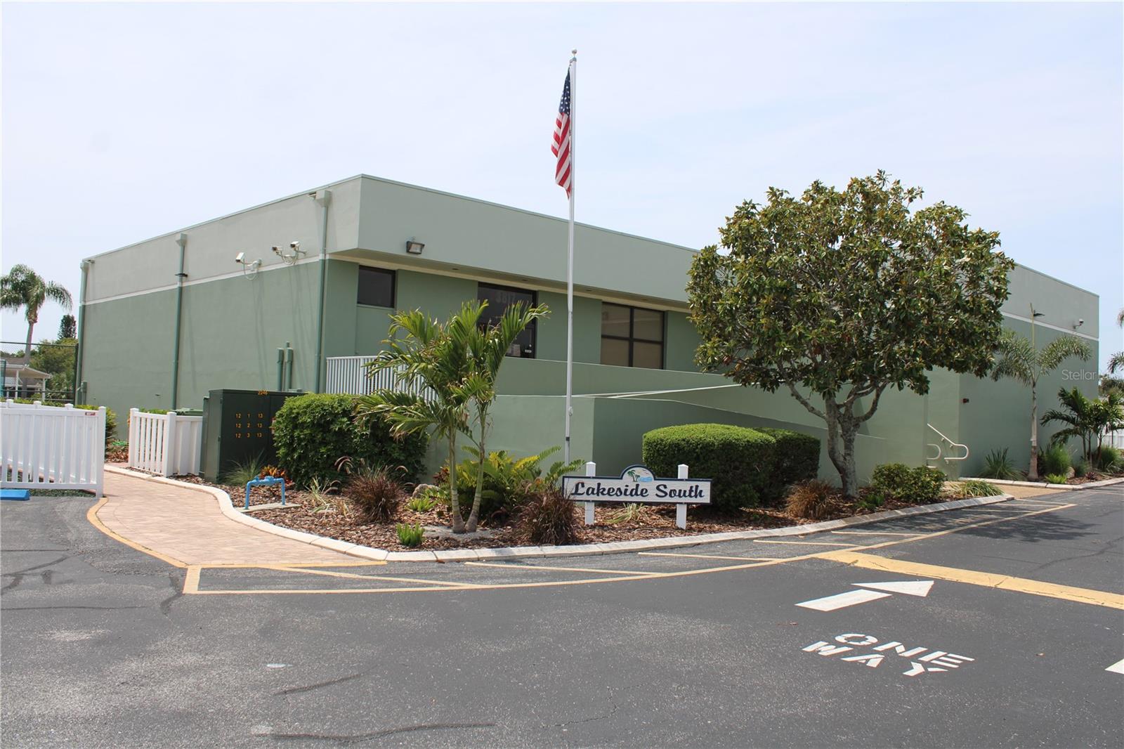 Image 33 of 40 For 4006 39th Street W