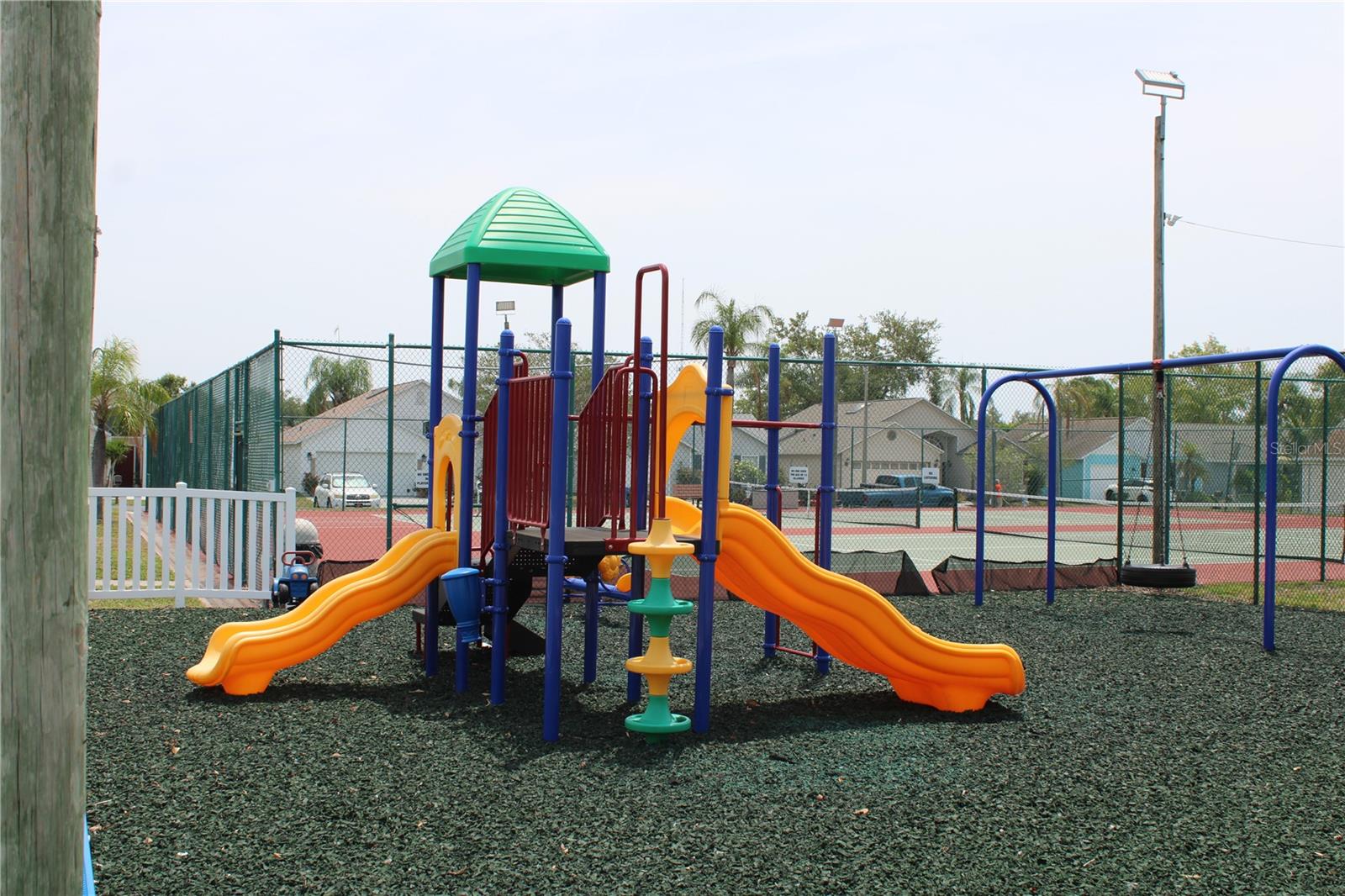 Image 35 of 40 For 4006 39th Street W