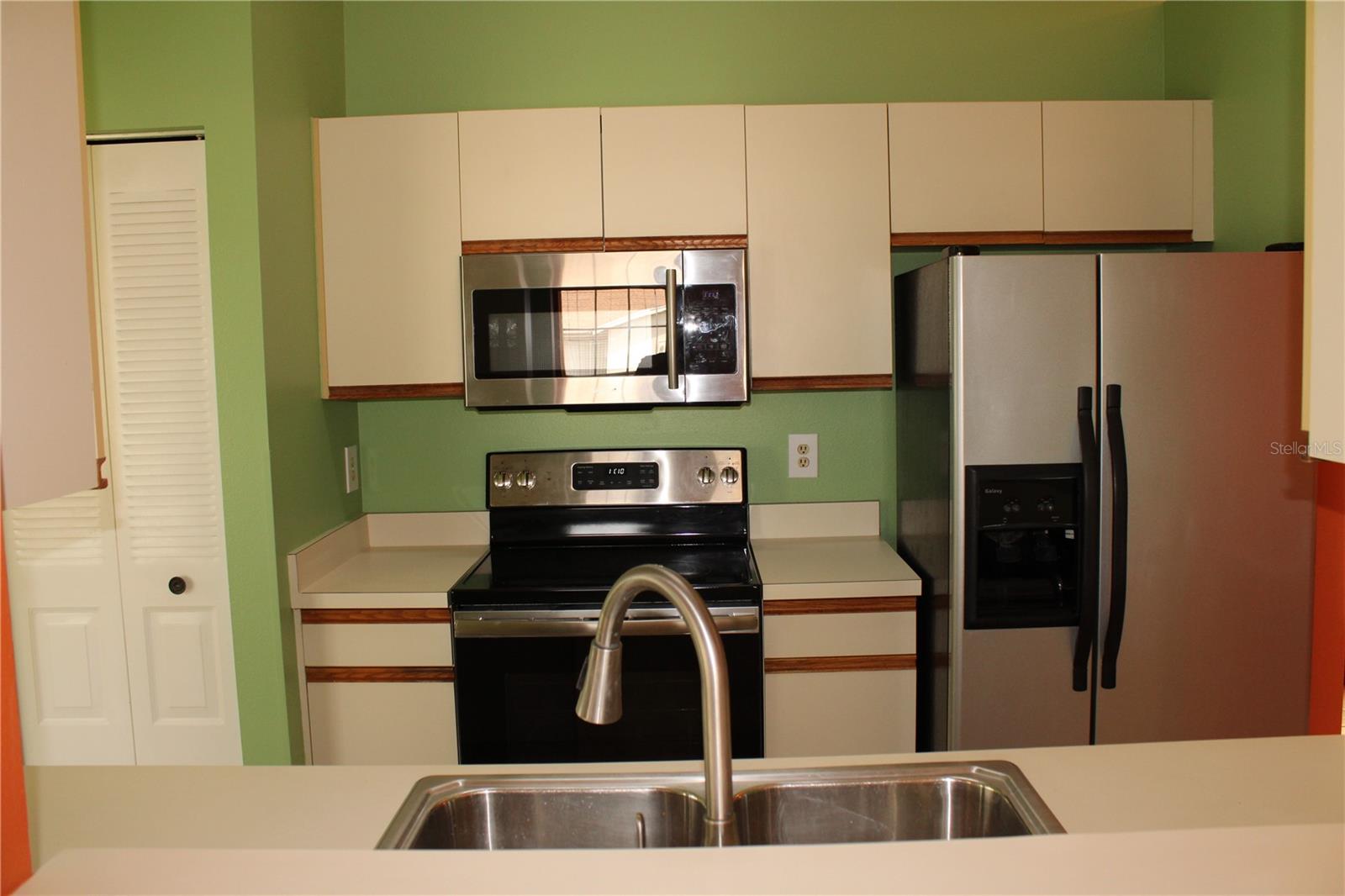 Image 6 of 40 For 4006 39th Street W