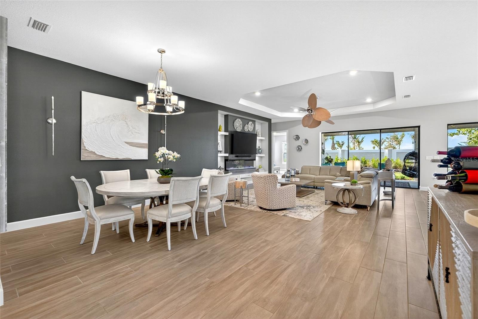 Image 21 of 100 For 3679 Santa Caterina Boulevard