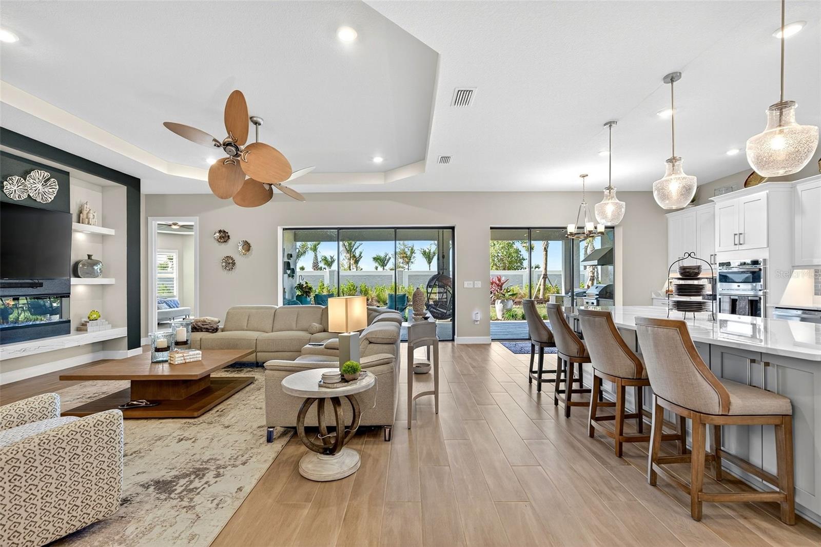 Image 28 of 100 For 3679 Santa Caterina Boulevard