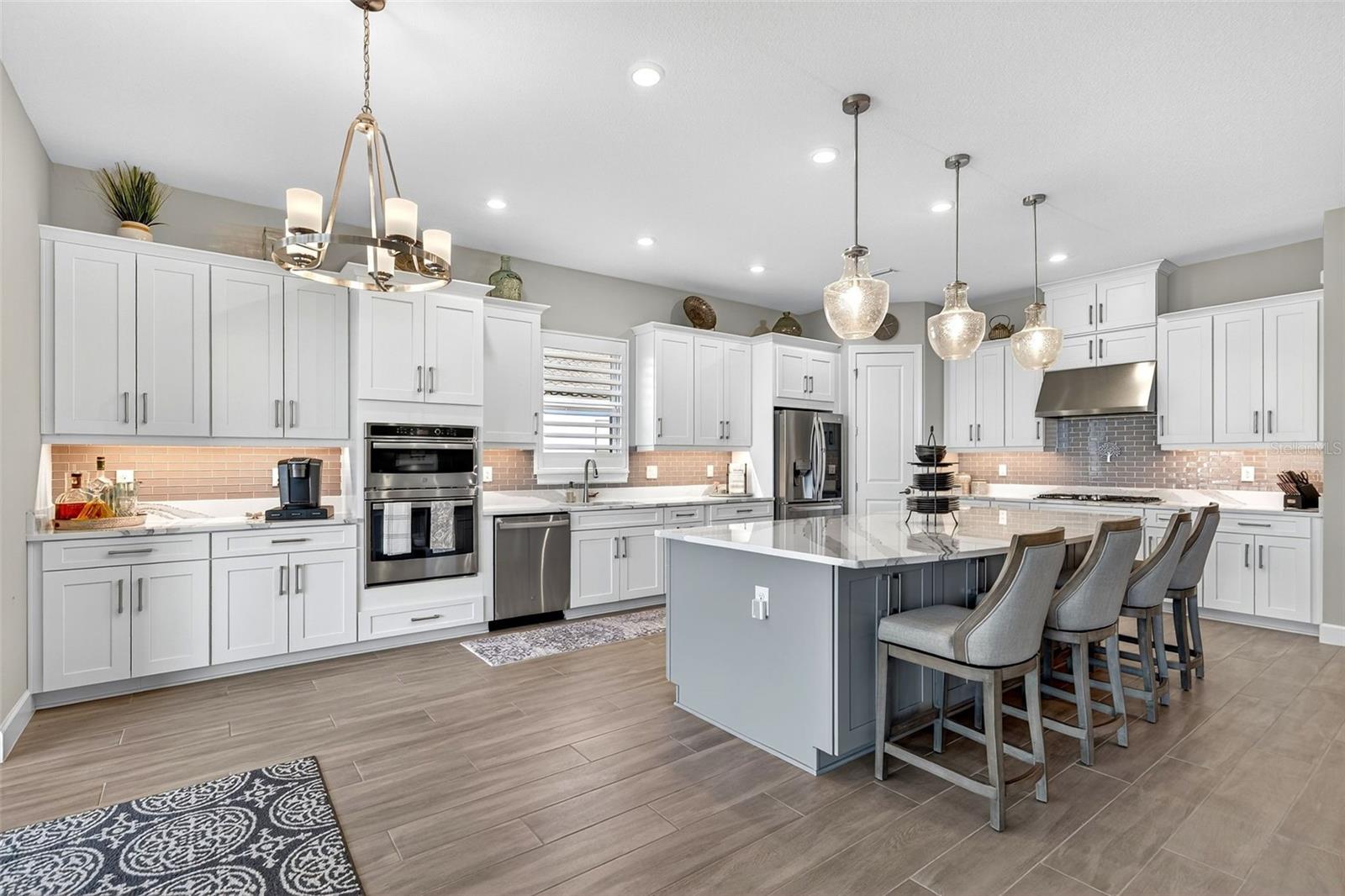 Image 41 of 100 For 3679 Santa Caterina Boulevard