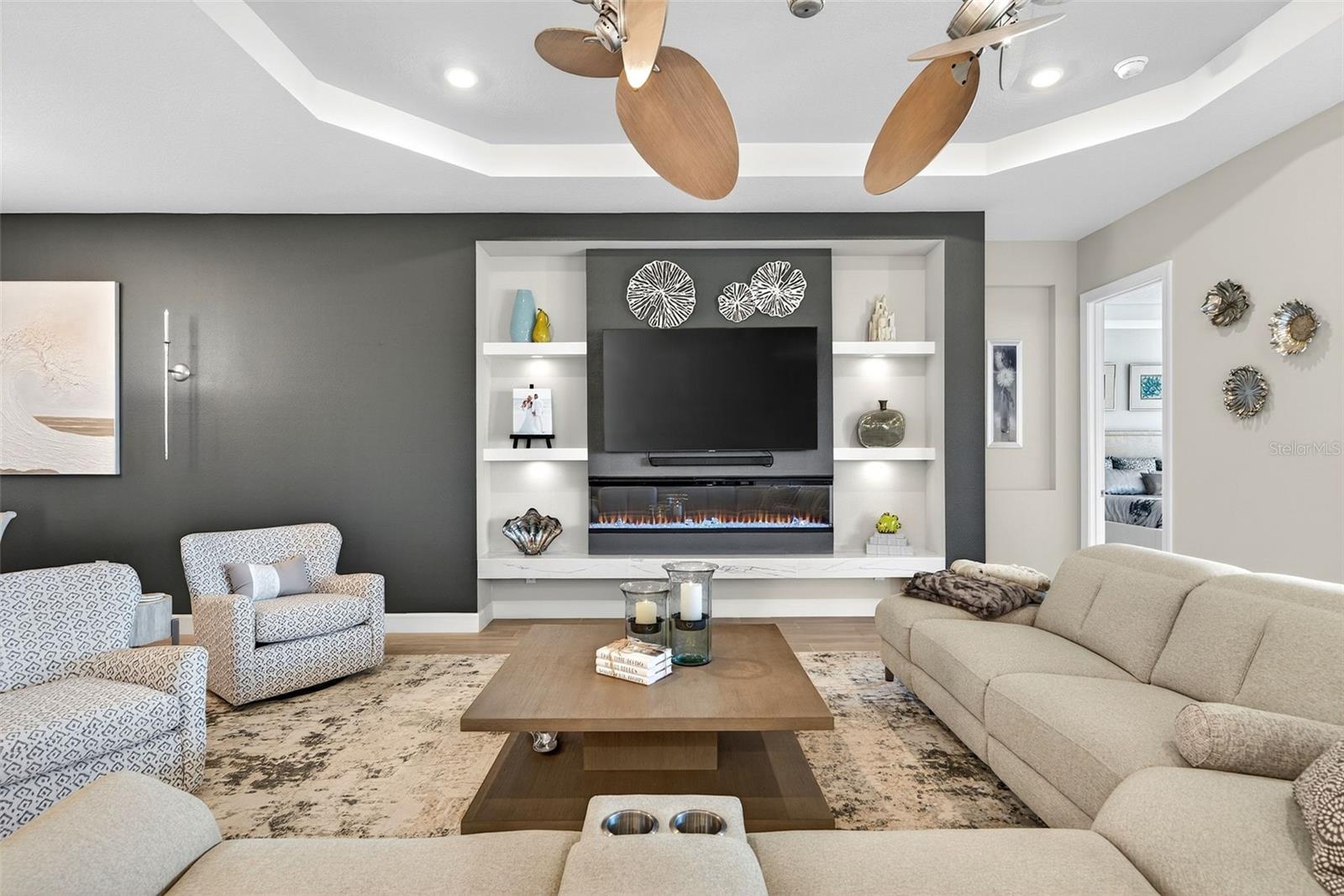 Image 44 of 100 For 3679 Santa Caterina Boulevard